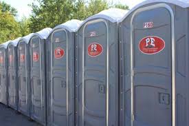 Best VIP or Luxury Restroom Trailers  in Waxahachie, TX